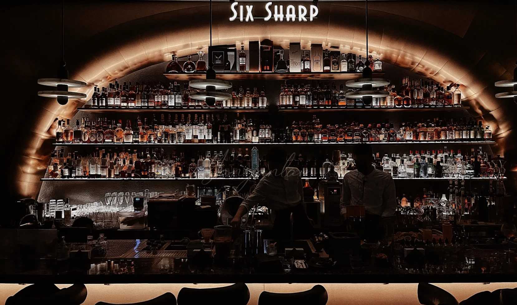 SIX SHARP酒吧